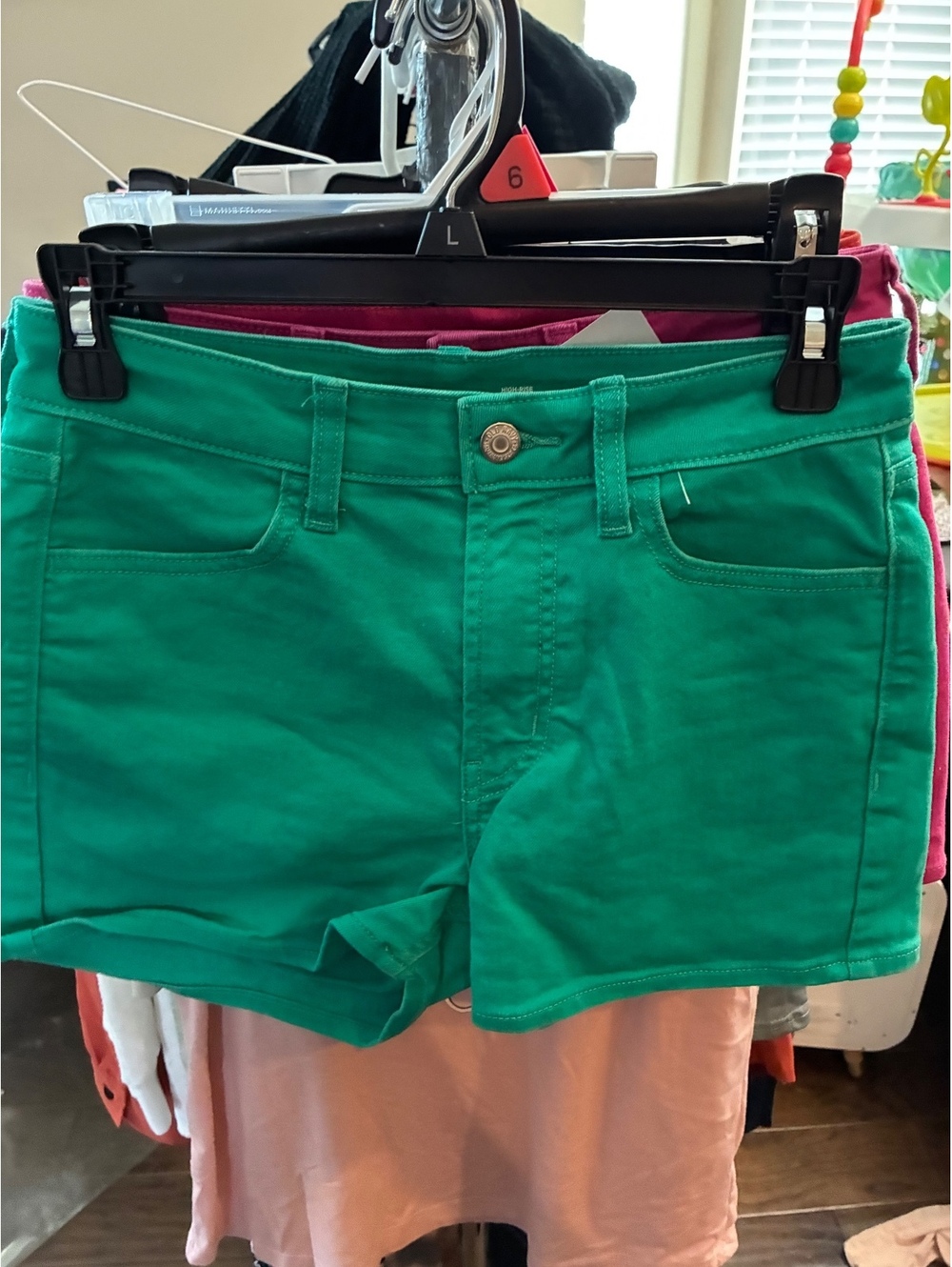Old Navy Wow green shorts